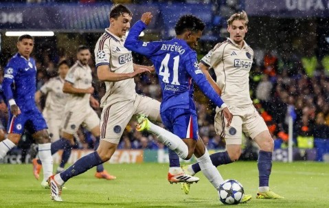 切尔西赚大了！18岁超新星双线破门转会费仅花4500万