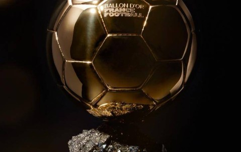 登贝莱荣膺金球奖实至名归，巴黎多人居前十，帕尔默第八引热议