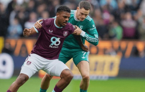 又是绝杀！第94分钟点球制胜，利物浦豪取4连胜，新援造点建功！