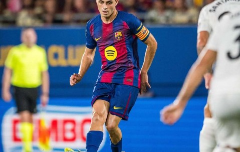 佩德里4项数据冠绝欧洲，巴萨中场核心闪耀，欧冠对决迎来正名之战