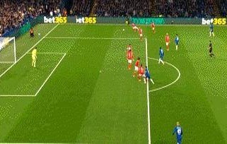 首胜！切尔西1-0本菲卡穆帅重回蓝桥加纳乔造乌龙佩德罗染